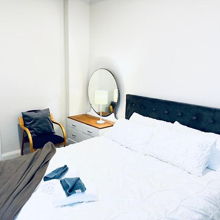 298 Home Christchurch Eksteriør billede