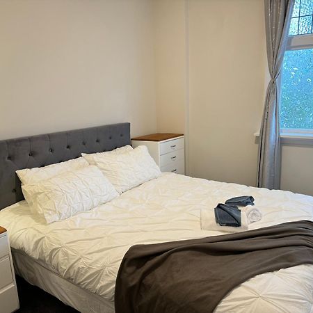 298 Home Christchurch Eksteriør billede